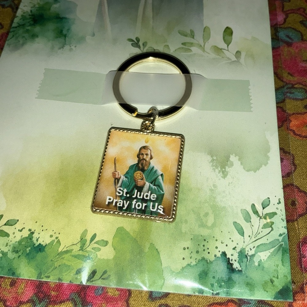 St. Jude Gold Tone Keychain Pray For Us‎ Religious Catholic Patron Saint Keyring